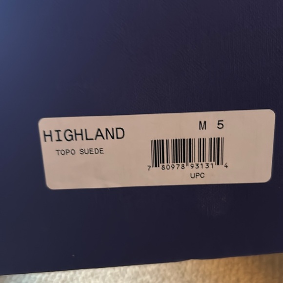 Stuart Weitzman boots - excellent condition still with box! - Picture 2 of 2